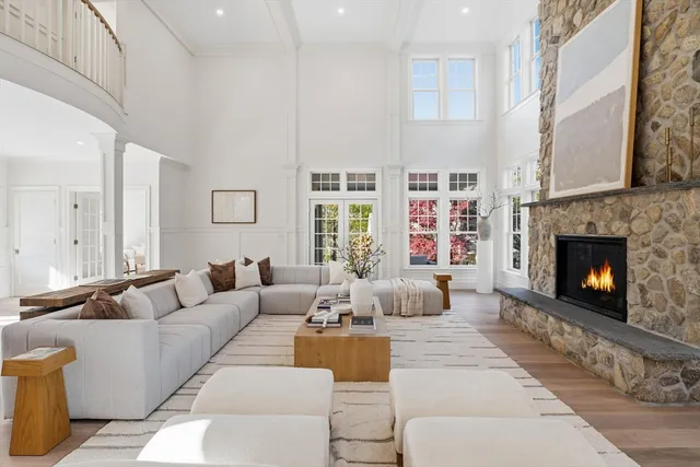 $3,299,000 | 2 Beacon Hill Road, Marblehead, MA 01945