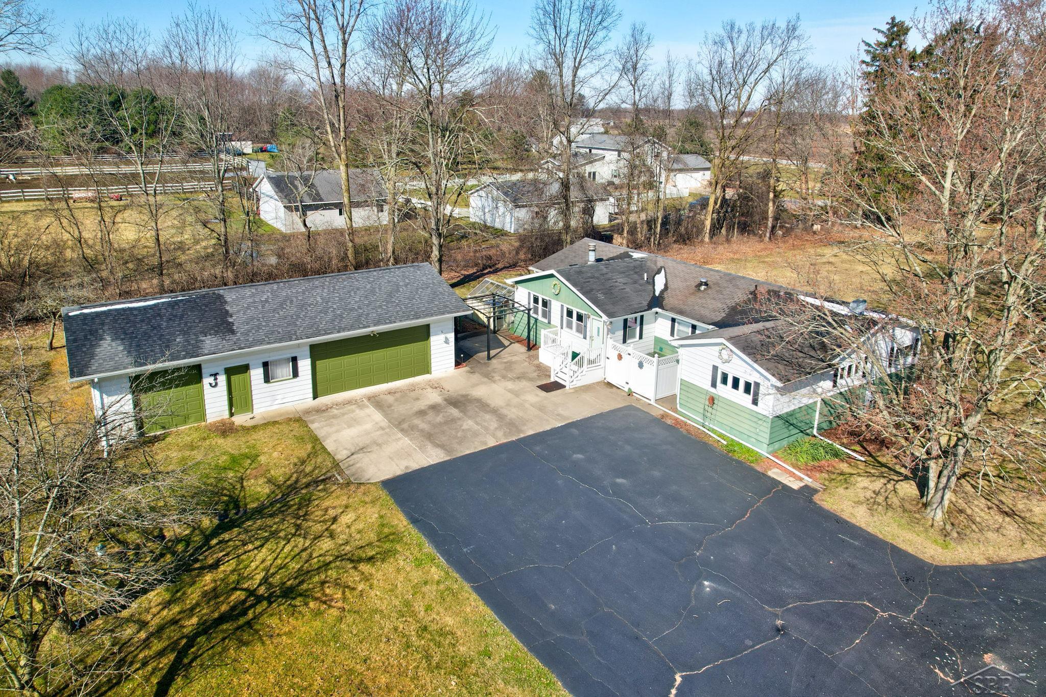 6262 Curtis Road Bridgeport, MI 48722 - Photo 58 of 82 50135942-97cc23b0-59d2-414b-9060-214e4d1d38ef.JPG