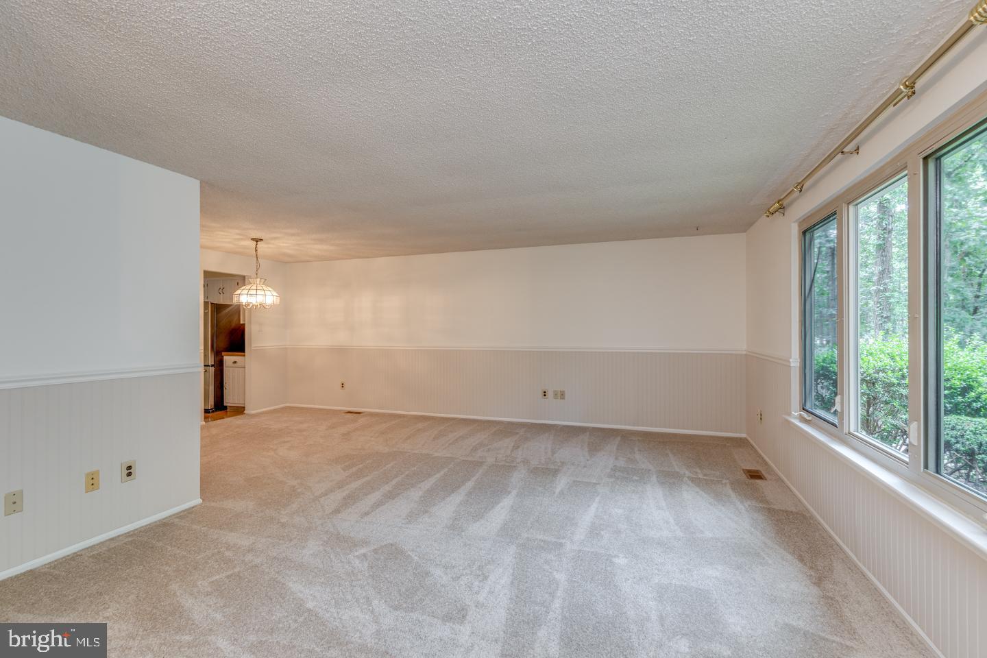 781 McKendimen Road Shamong, NJ 08088 - Photo 4 of 32 Gallery Image 4