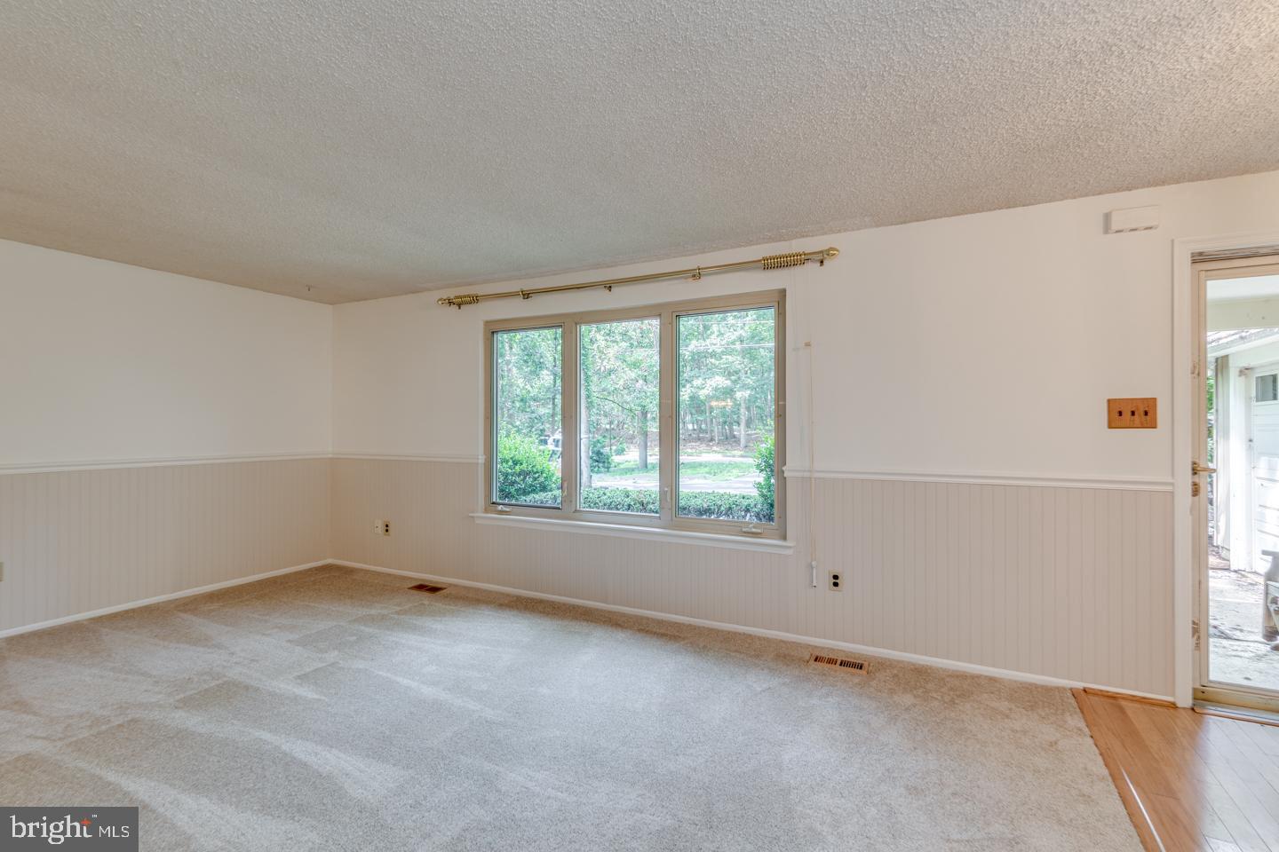 781 McKendimen Road Shamong, NJ 08088 - Photo 5 of 32 Gallery Image 5