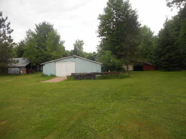 22584 Colvin Road St. Charles, MI 48655 - Photo 3 of 13 20362668-2.JPG