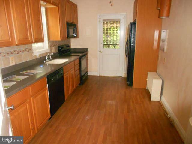 3520 Ellamont Road Baltimore, MD 21215 - Photo 2 of 13 Kitchen