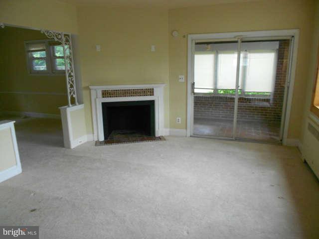 3520 Ellamont Road Baltimore, MD 21215 - Photo 3 of 13 Living Room