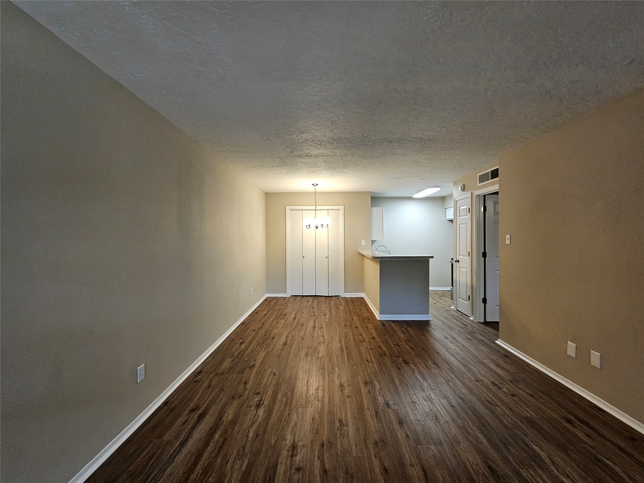 3224 Timmons Lane, Unit 128 Houston, TX 77027 - Photo 6 of 34