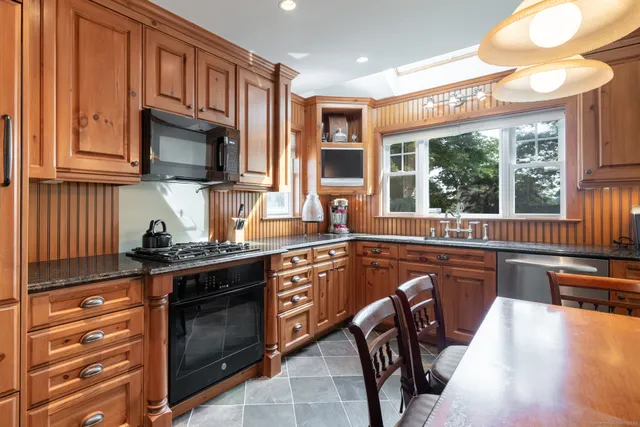 $849,900 | 119 West Wakefield Boulevard, Winchester, CT 06098