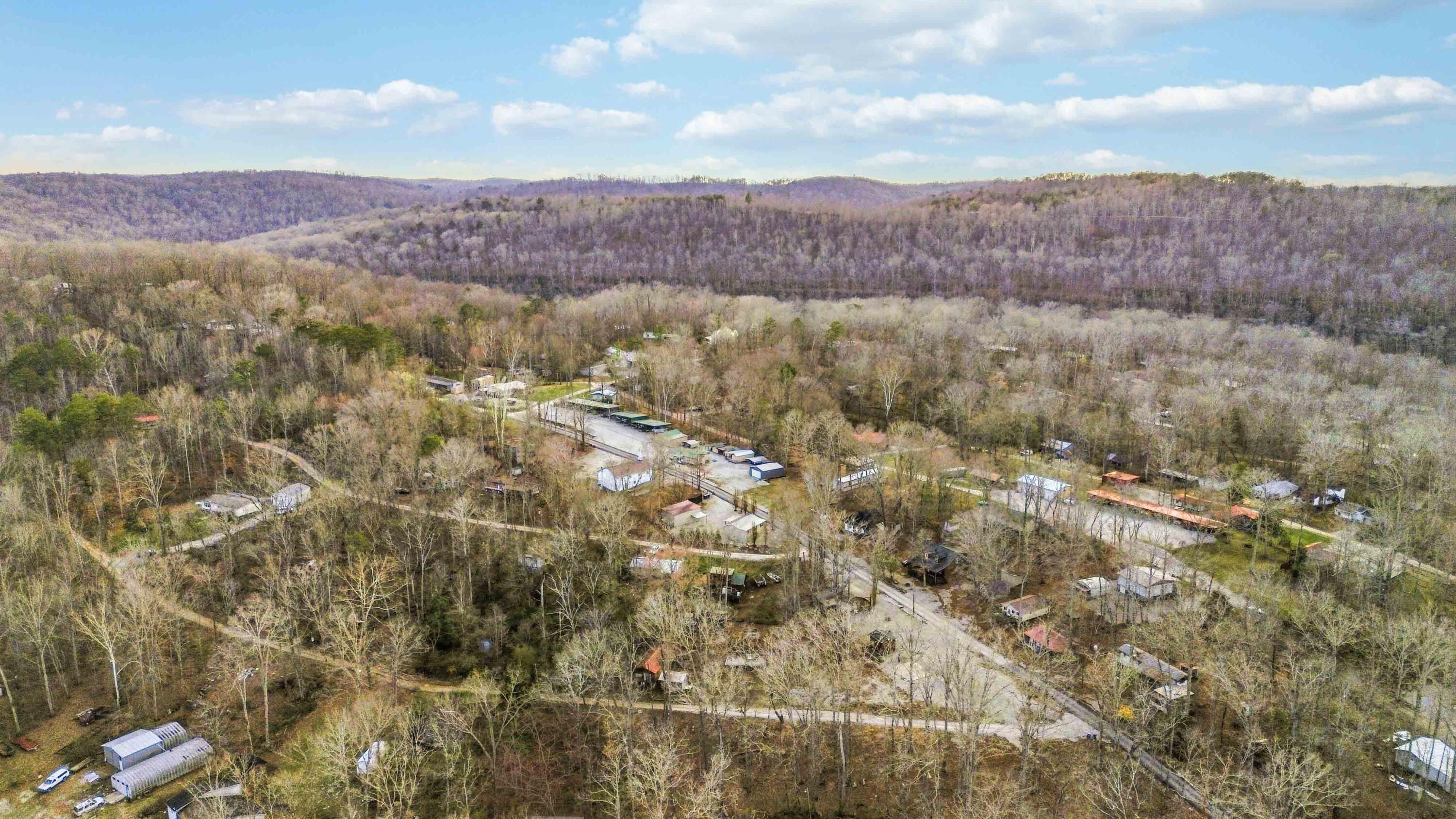 1954 Jasper Bend Road Burnside, KY 42519 - Photo 35 of 41 035