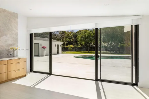 $16,000 | 8800 Southwest 118th Street, Miami, FL 33176