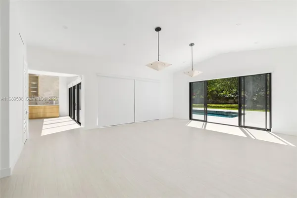 $16,000 | 8800 Southwest 118th Street, Miami, FL 33176