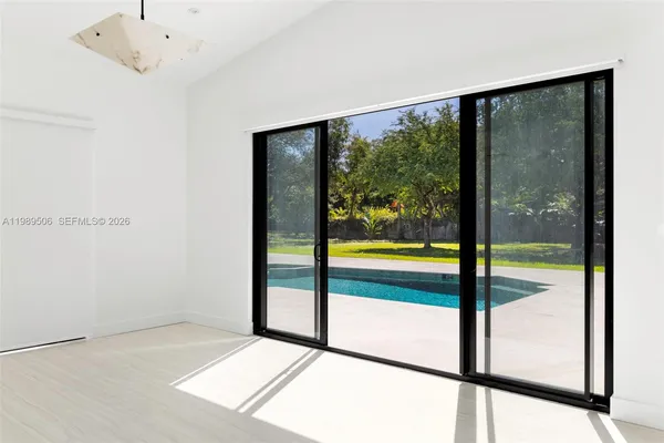 $16,000 | 8800 Southwest 118th Street, Miami, FL 33176