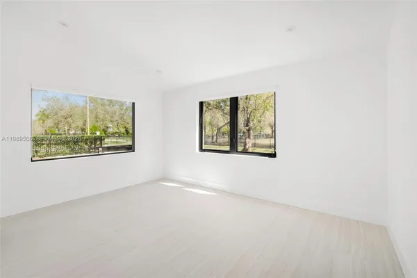 $16,000 | 8800 Southwest 118th Street, Miami, FL 33176