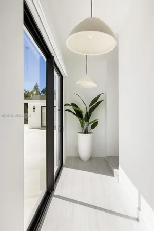 $16,000 | 8800 Southwest 118th Street, Miami, FL 33176