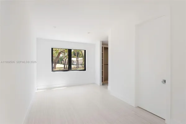 $16,000 | 8800 Southwest 118th Street, Miami, FL 33176