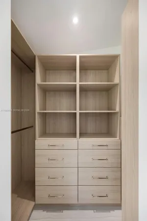 $16,000 | 8800 Southwest 118th Street, Miami, FL 33176