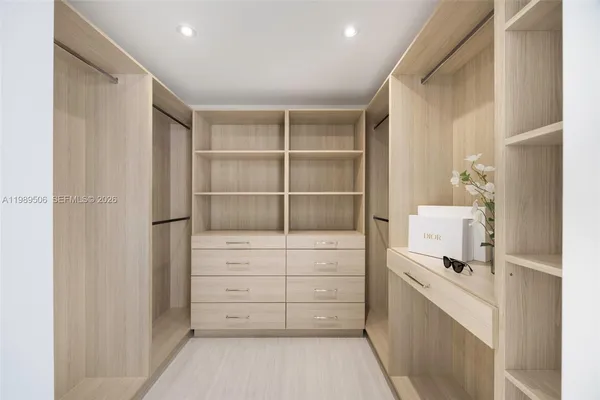 $16,000 | 8800 Southwest 118th Street, Miami, FL 33176