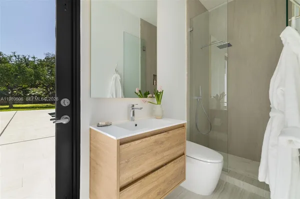 $16,000 | 8800 Southwest 118th Street, Miami, FL 33176