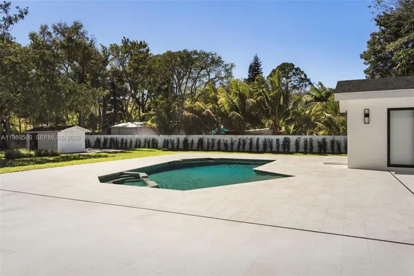 $16,000 | 8800 Southwest 118th Street, Miami, FL 33176