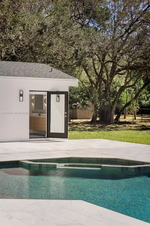 $16,000 | 8800 Southwest 118th Street, Miami, FL 33176