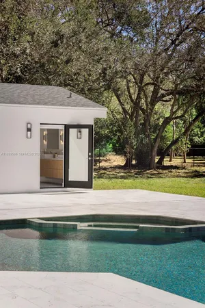 $16,000 | 8800 Southwest 118th Street, Miami, FL 33176