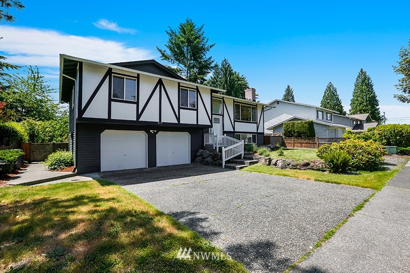 4119 Northeast 24th Street Renton, WA 98059 - Photo 2 of 25 Gallery Image 2