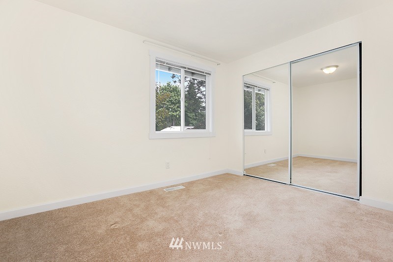 4119 Northeast 24th Street Renton, WA 98059 - Photo 16 of 25 Gallery Image 16