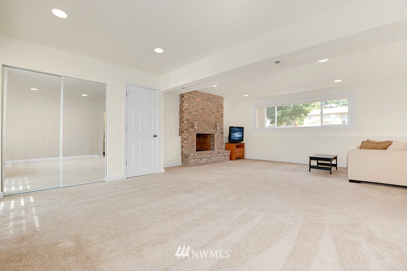 4119 Northeast 24th Street Renton, WA 98059 - Photo 19 of 25 Gallery Image 19