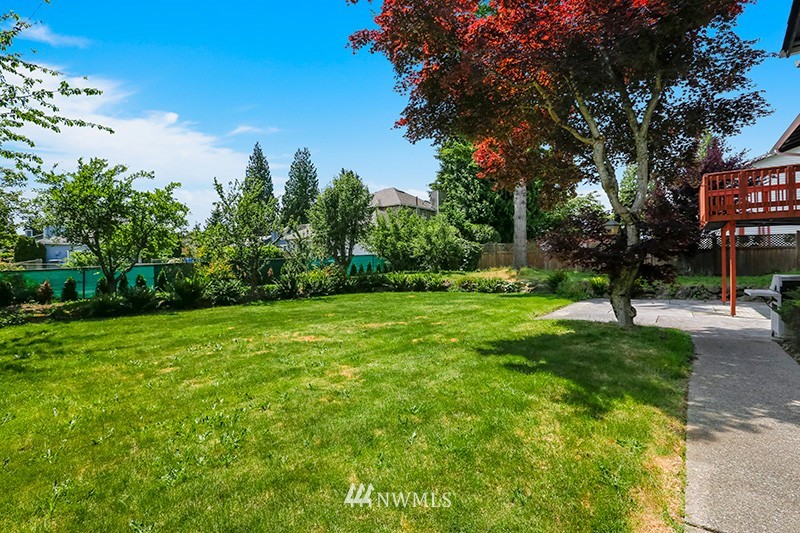 4119 Northeast 24th Street Renton, WA 98059 - Photo 24 of 25 Gallery Image 24