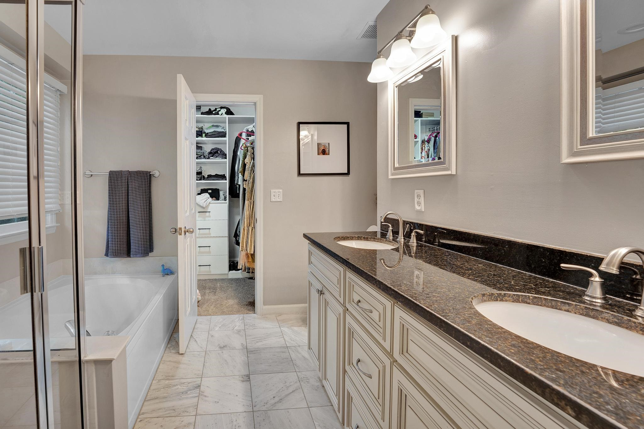 12112 Inglehurst Drive Raleigh, NC 27613 - Photo 17 of 29 Photo 17