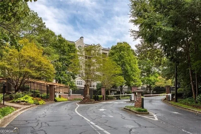$279,900 | 4248 River Green Drive Northwest, Unit 312, Atlanta, GA 30327