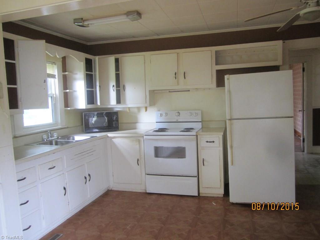 1537-c B Cb Eller School Road Elkin, NC 28621 - Photo 4 of 15 Gallery Image 4