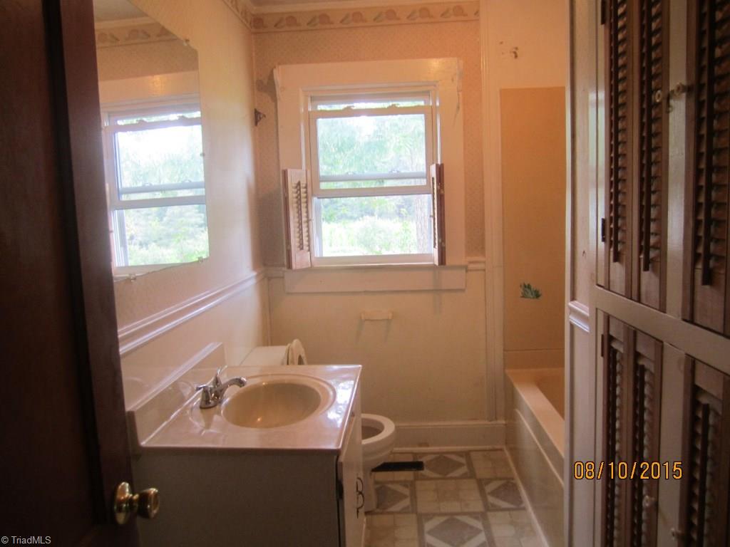 1537-c B Cb Eller School Road Elkin, NC 28621 - Photo 6 of 15 Gallery Image 6