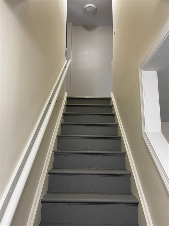 20-24 Baldwin Street Springfield, MA 01104 - Photo 11 of 37 Gallery Image 11
