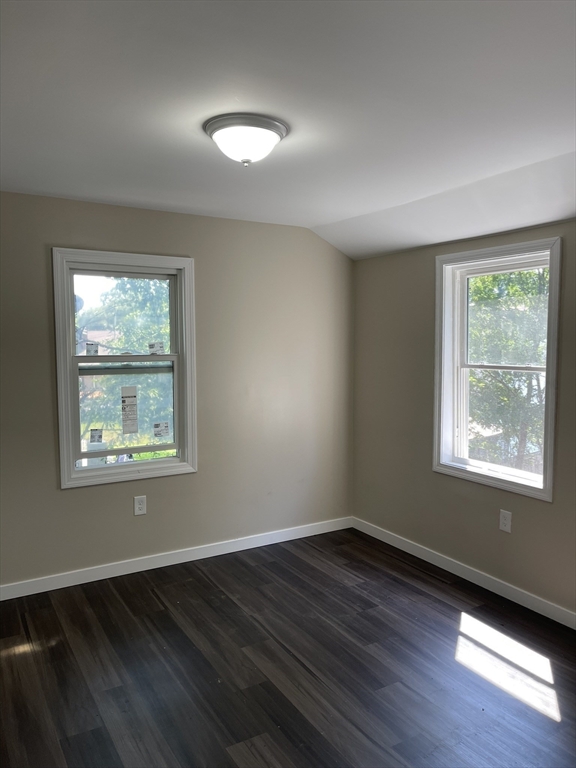 20-24 Baldwin Street Springfield, MA 01104 - Photo 14 of 37 Gallery Image 14