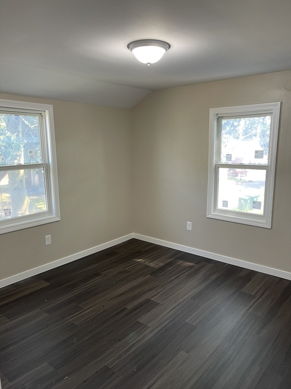 20-24 Baldwin Street Springfield, MA 01104 - Photo 17 of 37 Gallery Image 17