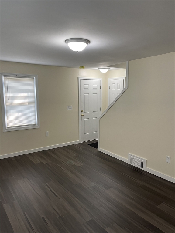 20-24 Baldwin Street Springfield, MA 01104 - Photo 6 of 37 Gallery Image 6