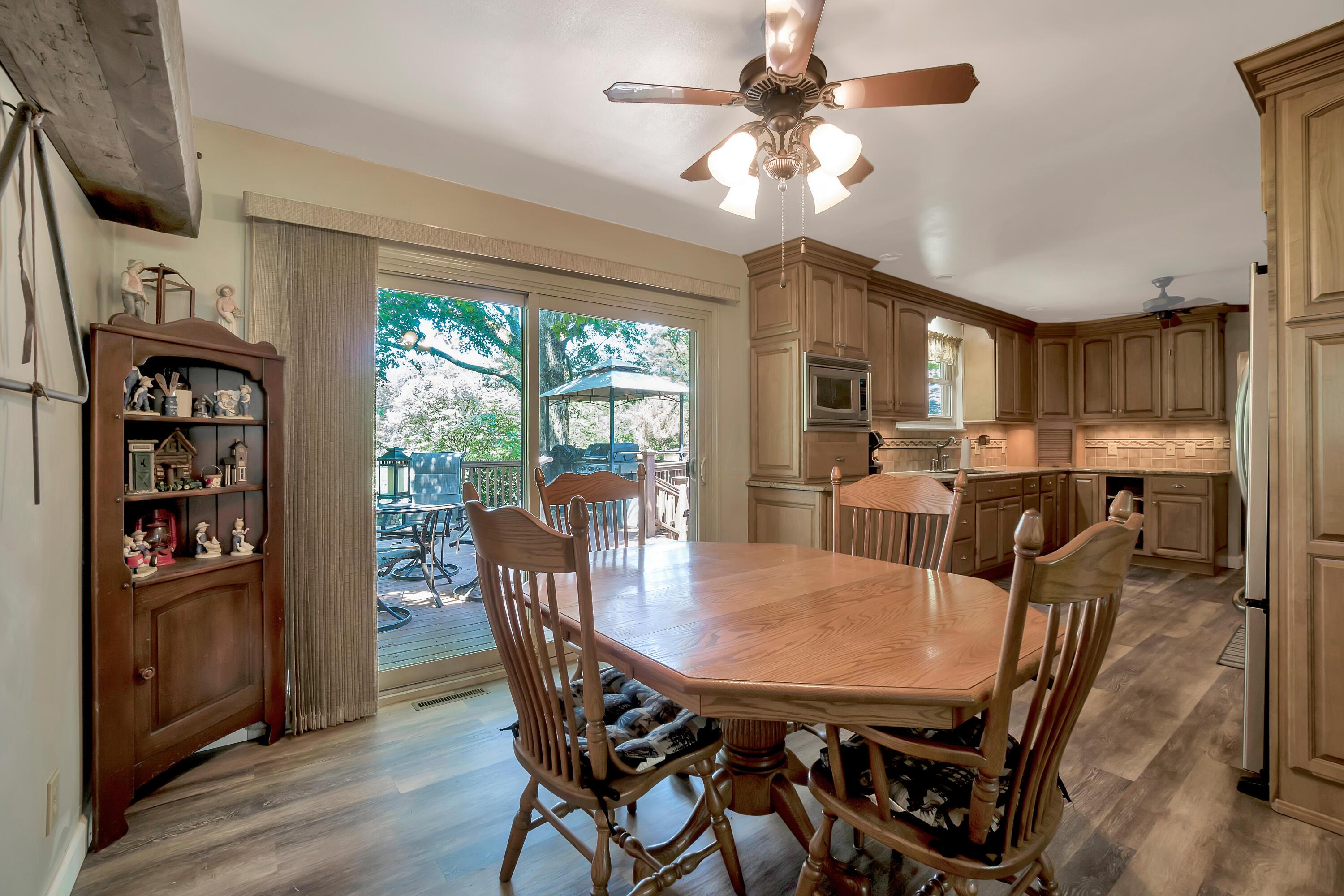 3939 Clotts Road Columbus, OH 43230 - Photo 20 of 50 Dining Area 2