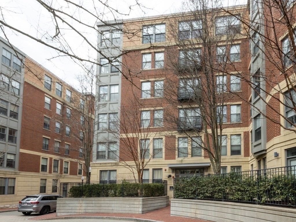 2 Rollins Street, Unit D501 Boston, MA 02118 - Photo 3 of 27