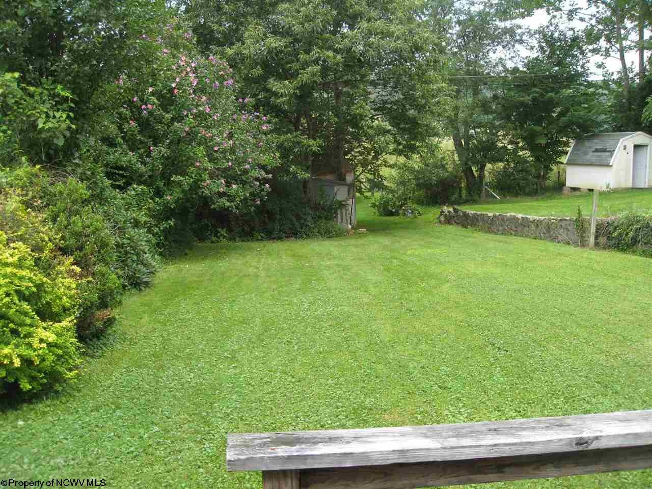 432 Maple Lake Road Bridgeport, WV 26330 - Photo 12 of 14 Gallery Image 12