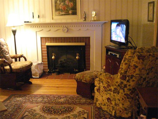176 Emerson Street Springfield, MA 01118 - Photo 9 of 10