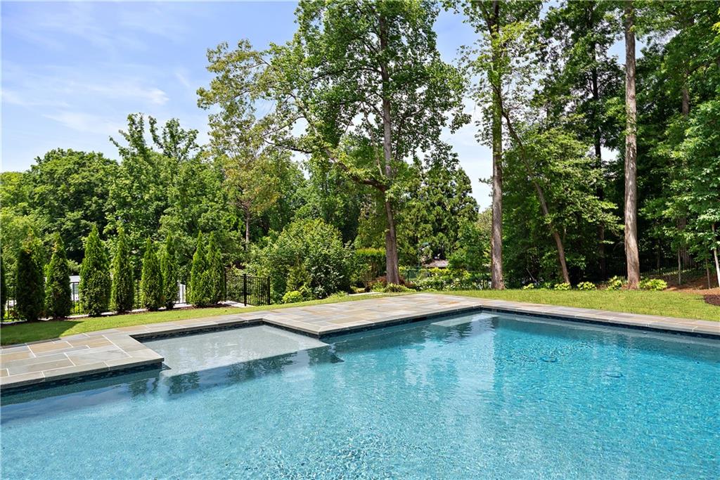 95 Blackland Road Northwest Atlanta, GA 30342 - Photo 28 of 30 Gallery Image 28