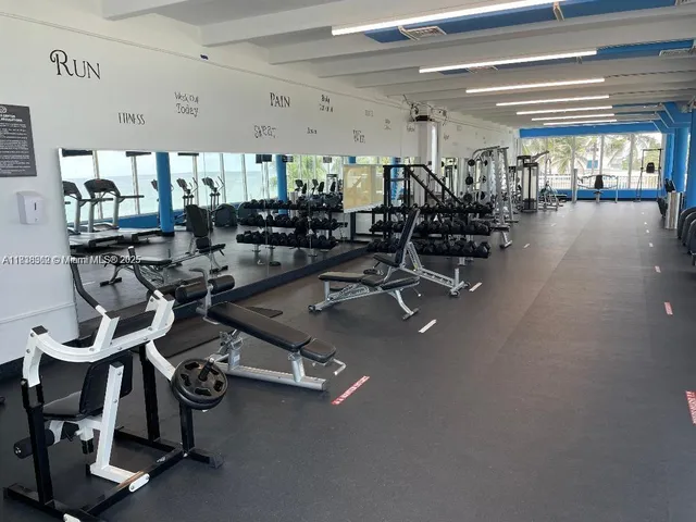 $549,770 | 5401 Collins Avenue, Unit 514, Miami Beach, FL 33140