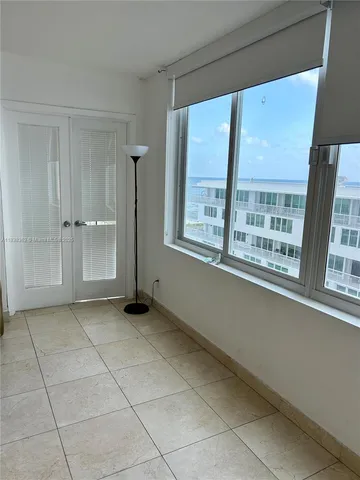 $549,770 | 5401 Collins Avenue, Unit 514, Miami Beach, FL 33140