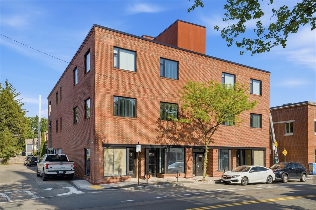 632 Centre Street, Unit 303 Boston, MA 02130 - Photo 14 of 18