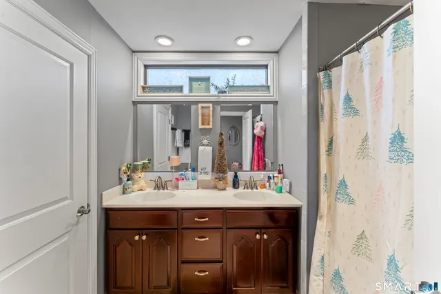 $310,000 | 4 Heather Court, Unit 4, Woodbury, CT 06798