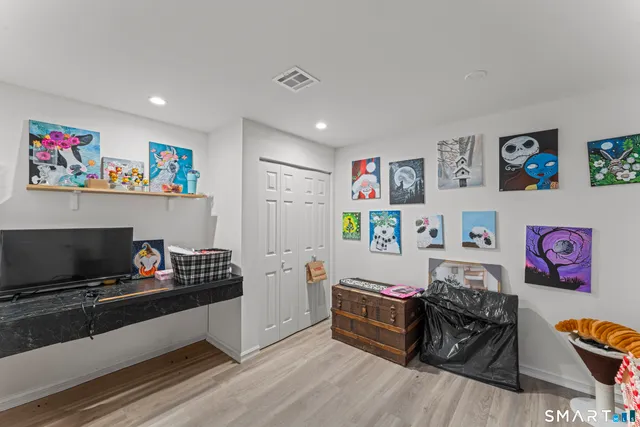 $310,000 | 4 Heather Court, Unit 4, Woodbury, CT 06798