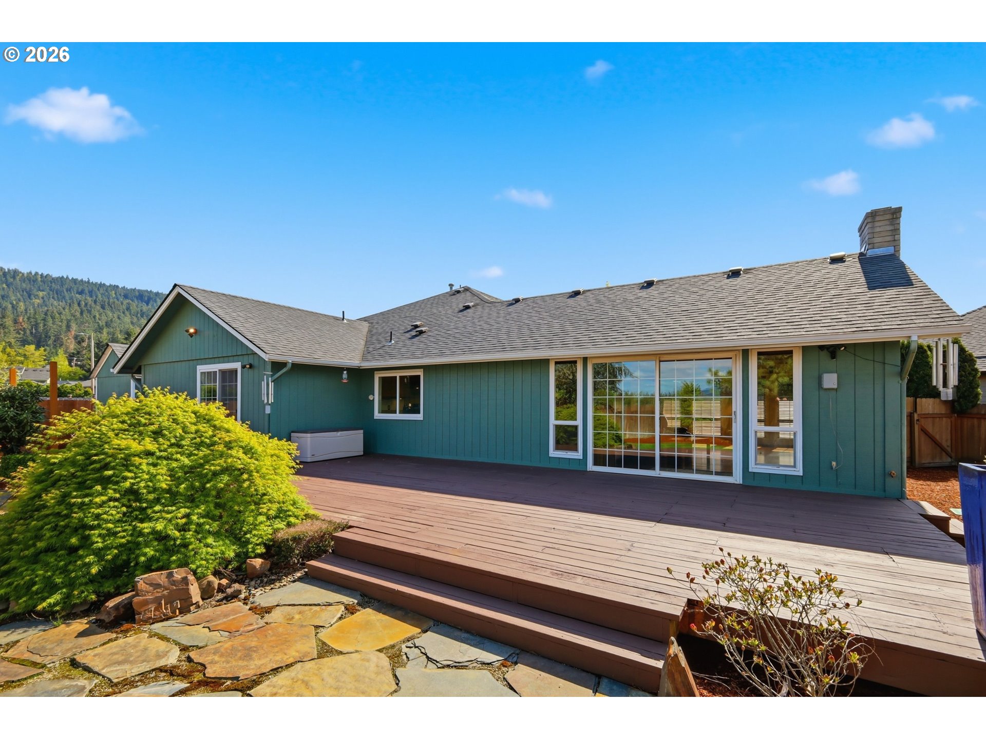 361 72nd Place Springfield, OR 97478 - Photo 18 of 25