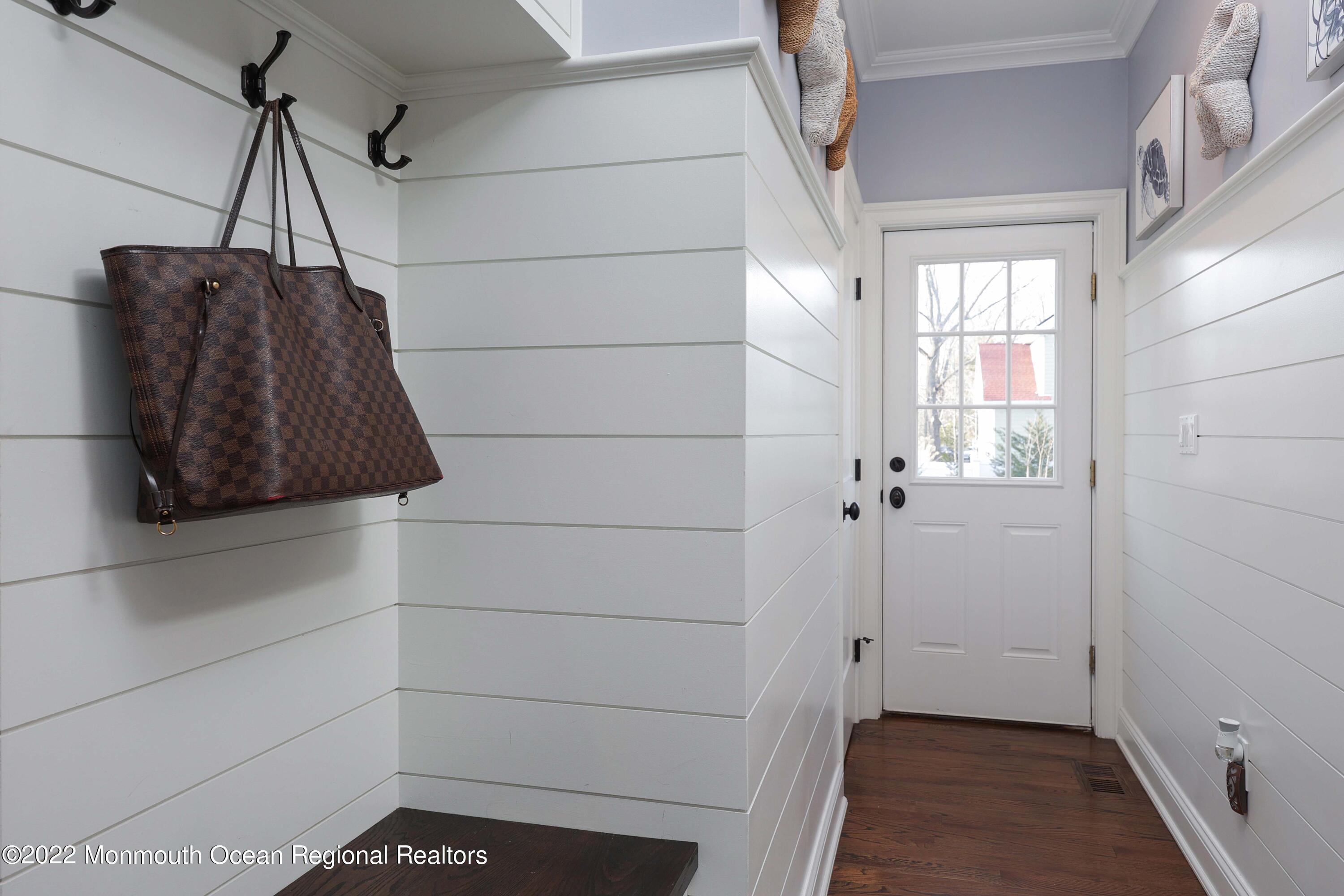 47 Shadowbrook Road Shrewsbury, NJ 07702 - Photo 29 of 39 a bathroom with a shower