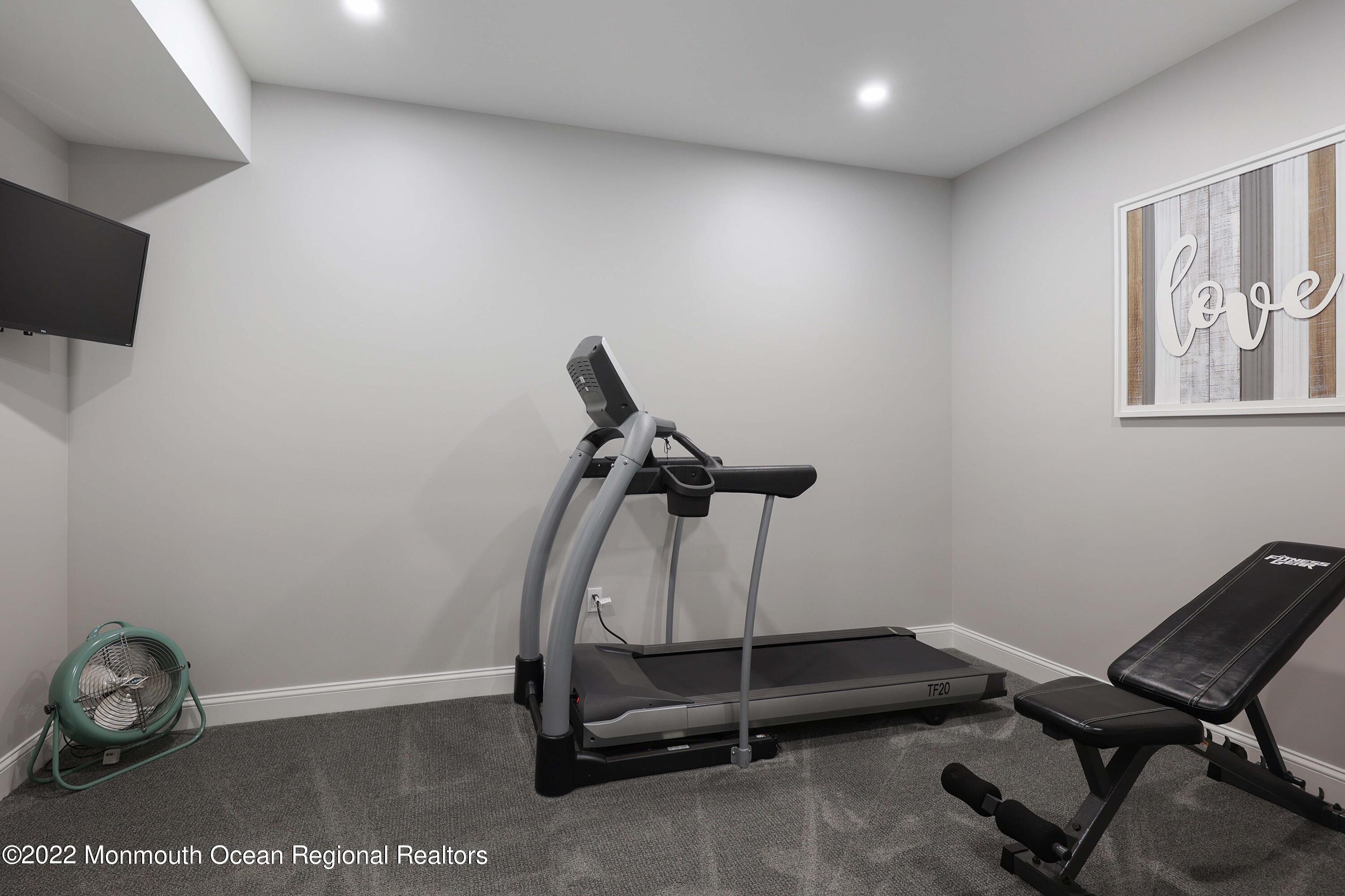 47 Shadowbrook Road Shrewsbury, NJ 07702 - Photo 39 of 39 a room with gym equipment