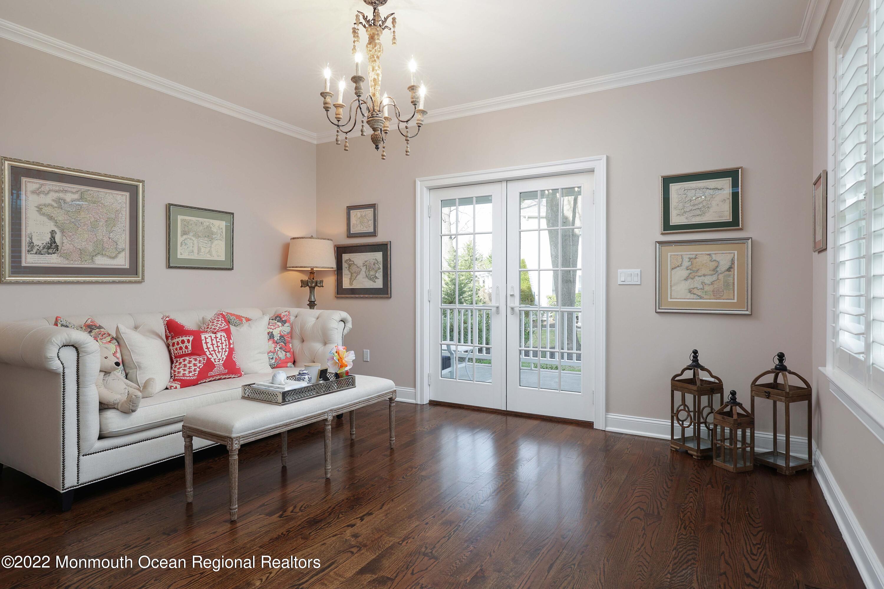 47 Shadowbrook Road Shrewsbury, NJ 07702 - Photo 10 of 39 a living room with furniture and a large window