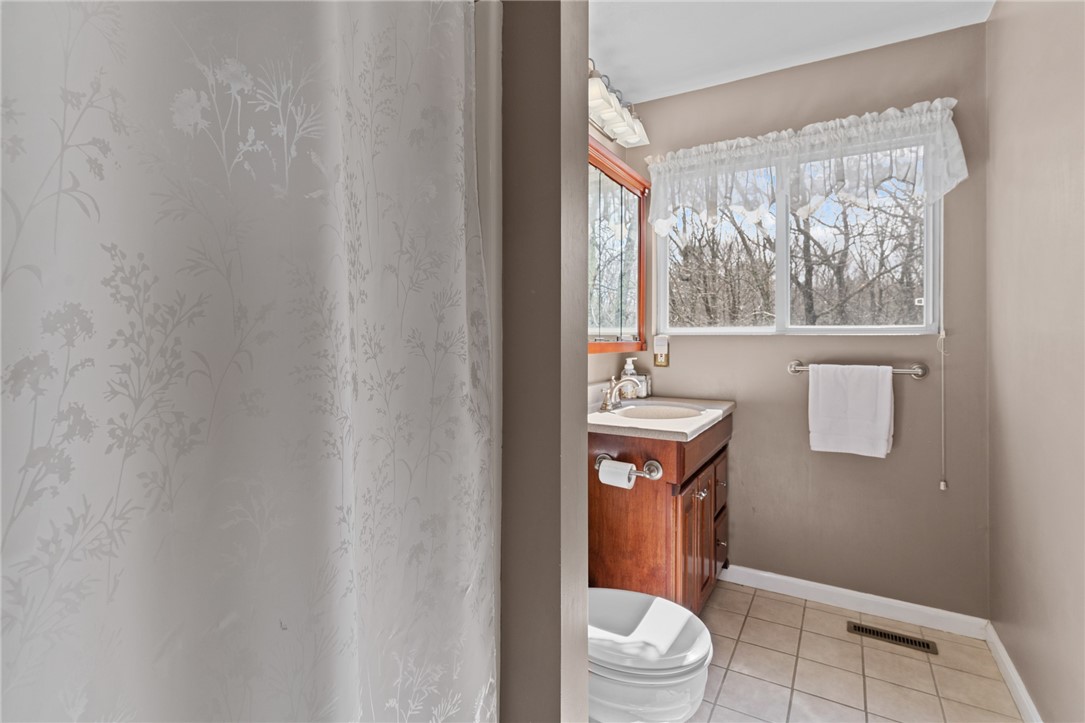 40 Eagle Drive Scituate, RI 02831 - Photo 18 of 28 Guest Bath