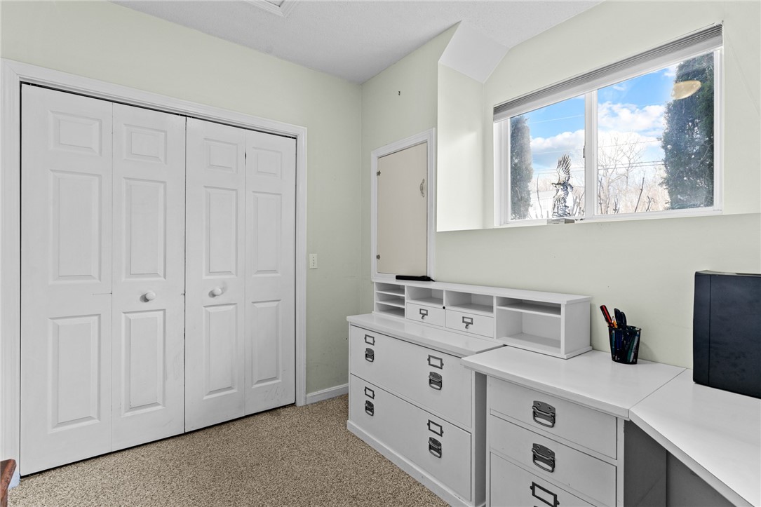 40 Eagle Drive Scituate, RI 02831 - Photo 22 of 28 Office